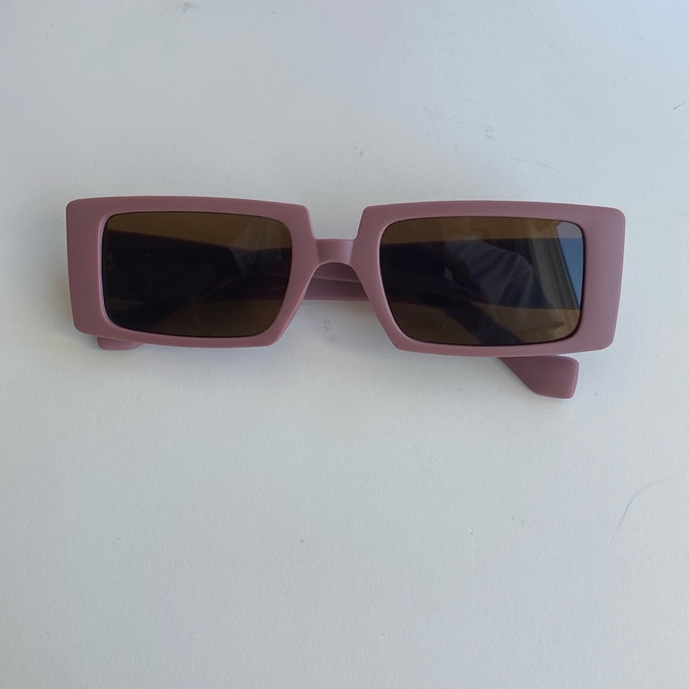 Retro style sunglasses